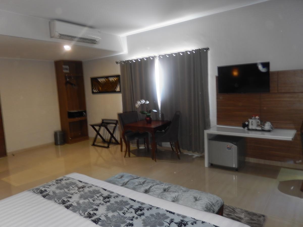 Grand Amira Hotel Solo, Azana Hotels Collection Exterior foto